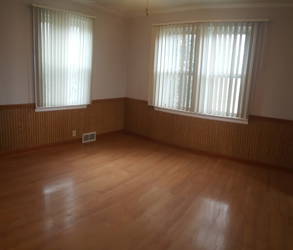 302 S Walnut Street, Bensenville, IL 60106