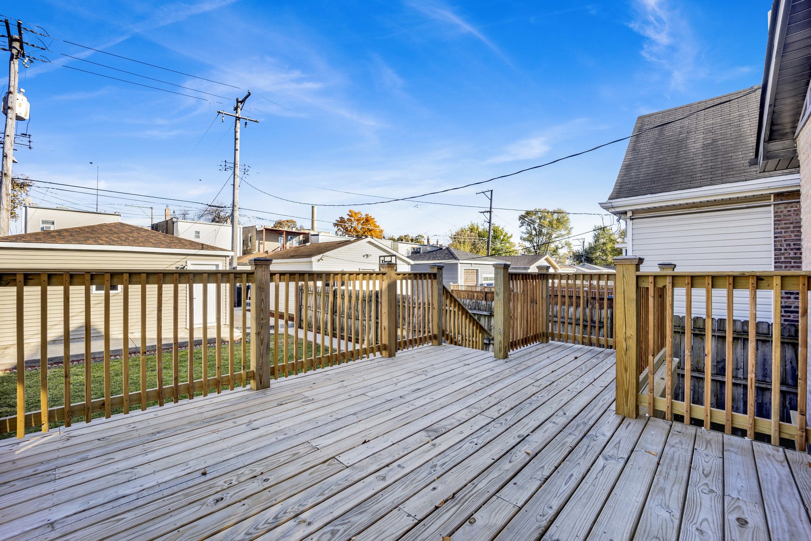 1047 N Saint Louis Avenue, Chicago, IL 60651