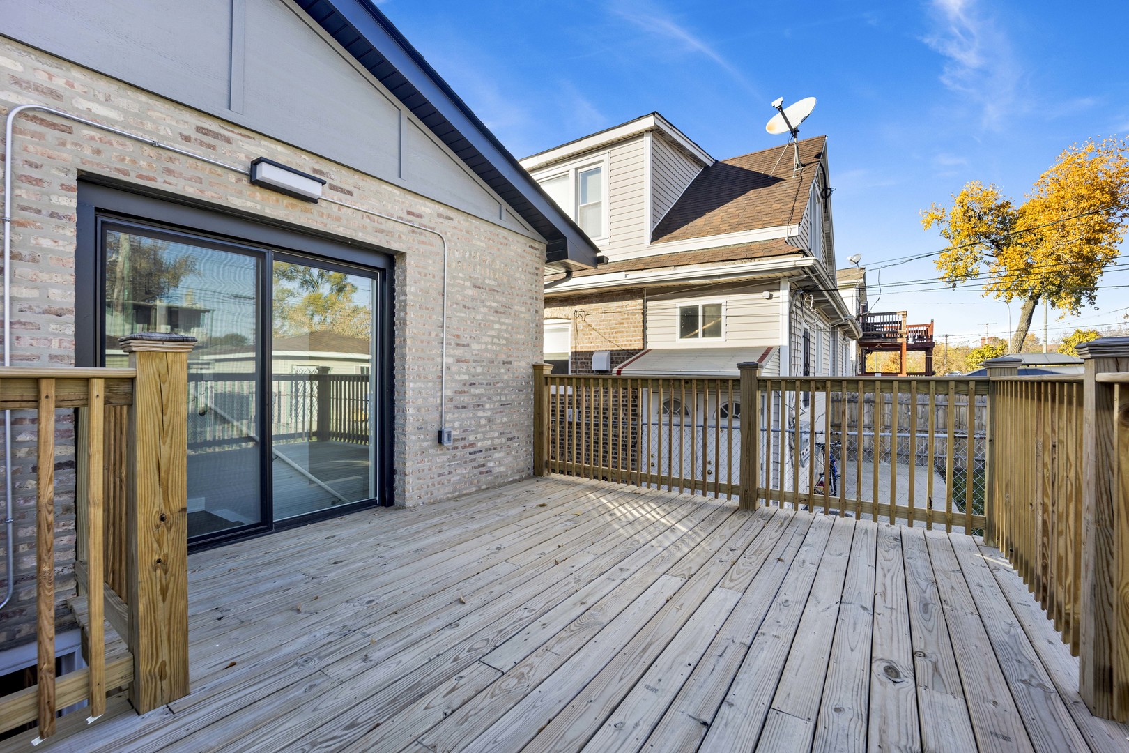 1047 N Saint Louis Avenue, Chicago, IL 60651