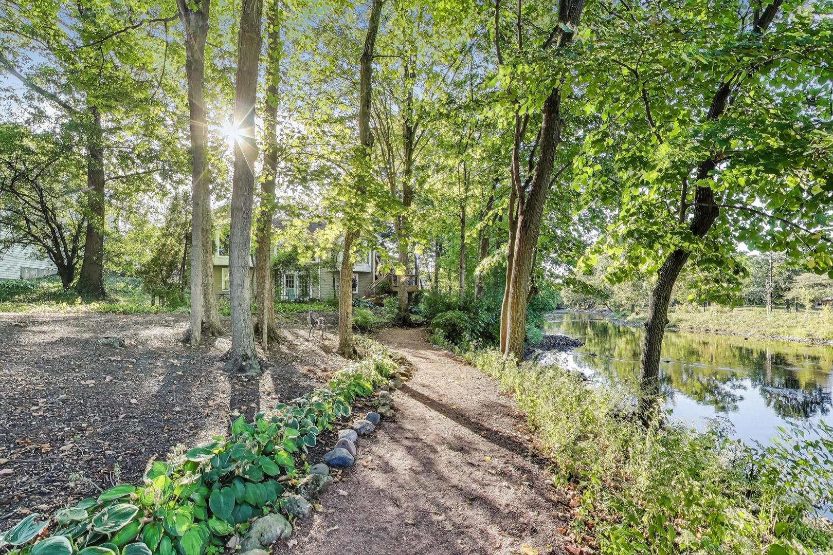 534 River Front Circle #604, Naperville, IL 60540