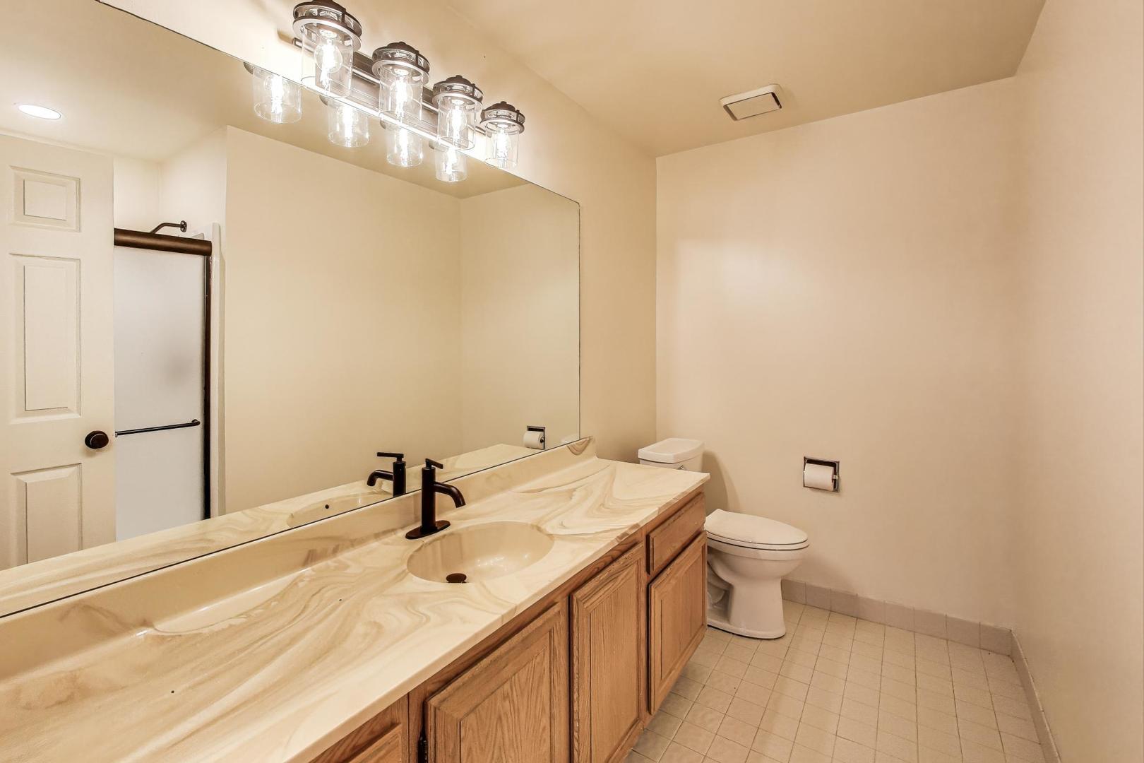 534 River Front Circle #604, Naperville, IL 60540