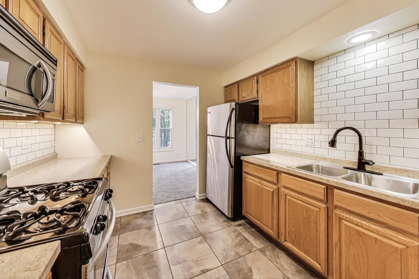 534 River Front Circle #604, Naperville, IL 60540