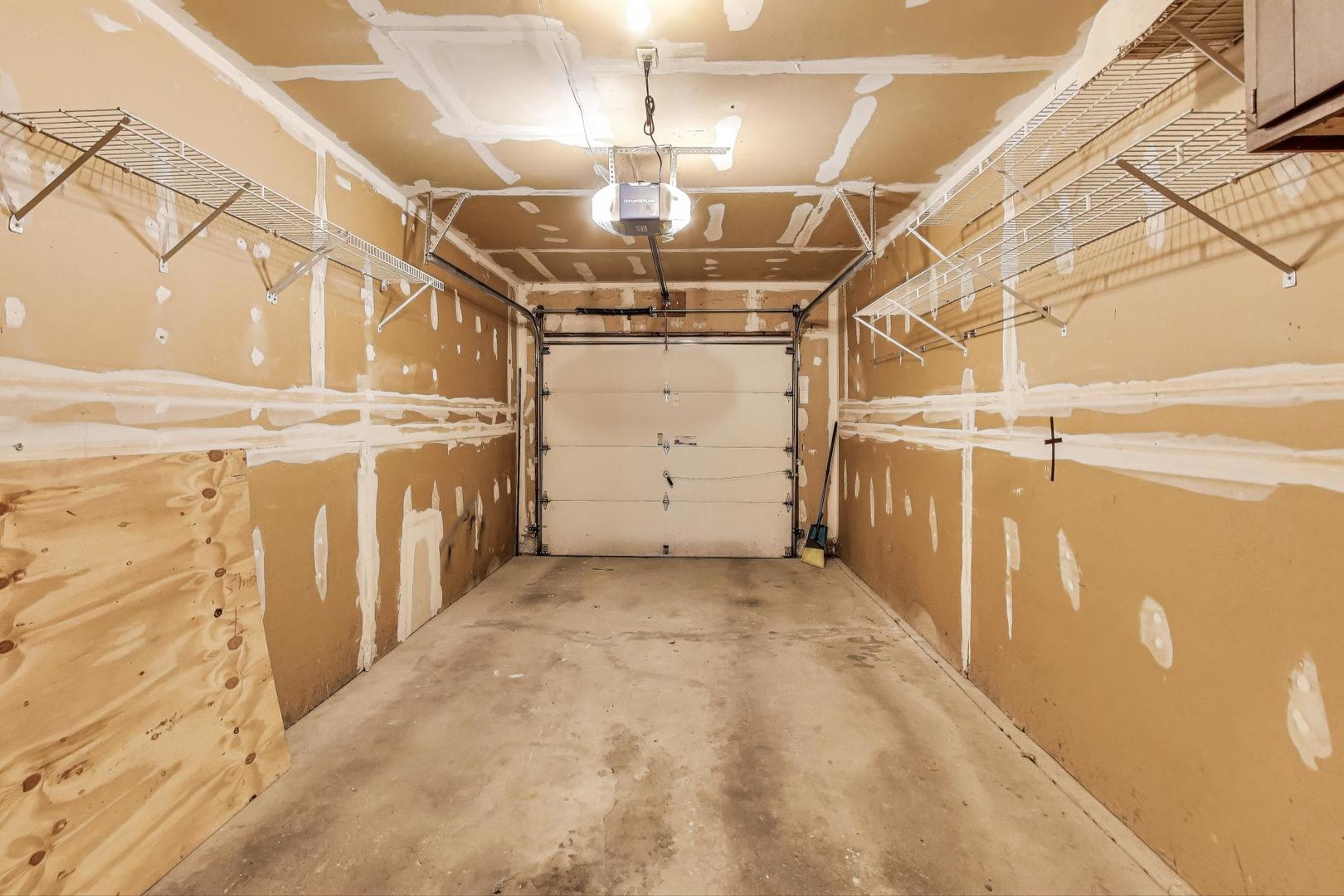 534 River Front Circle #604, Naperville, IL 60540