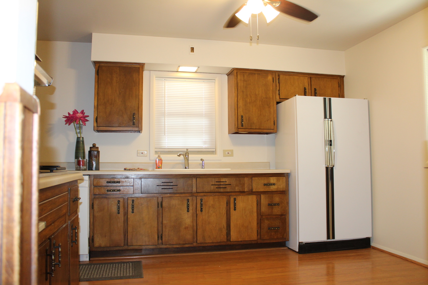 920 Sunnyside Avenue, Thornton, IL 60476