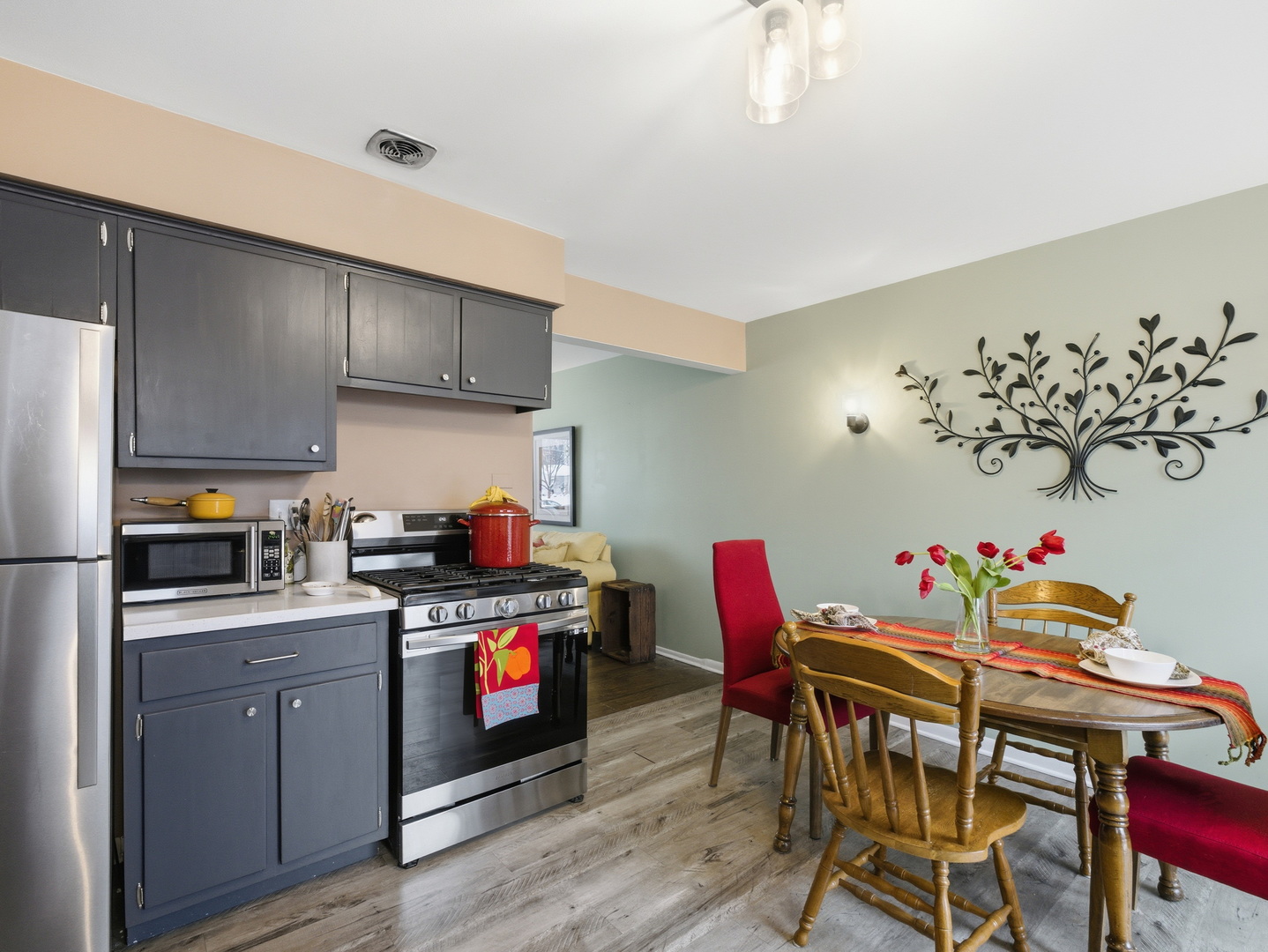 300 Duane Street #3, Glen Ellyn, IL 60137