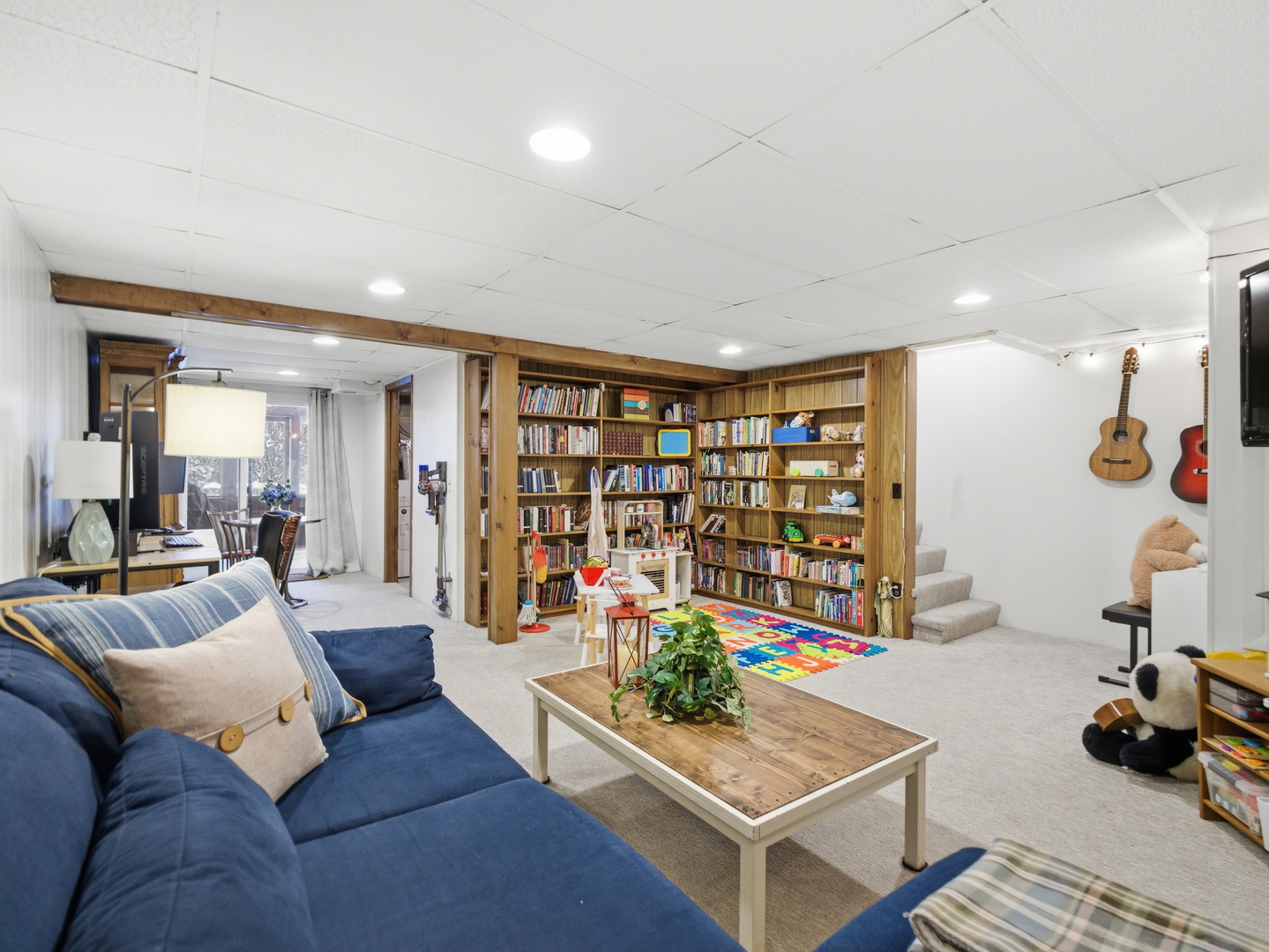 300 Duane Street #3, Glen Ellyn, IL 60137