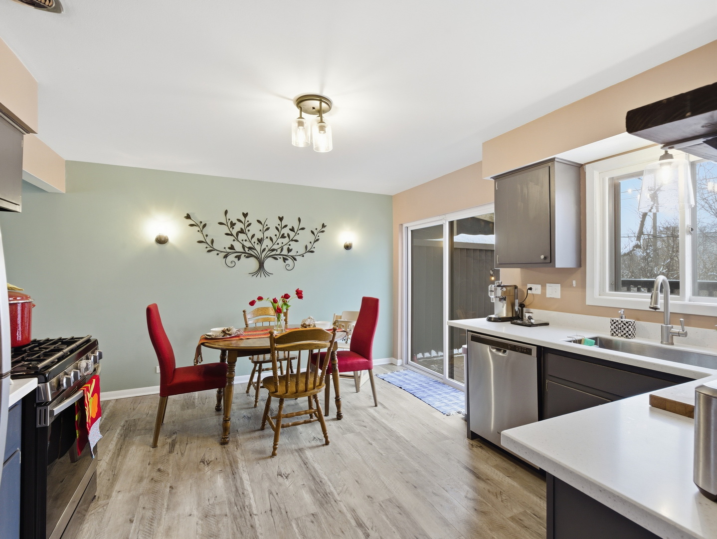 300 Duane Street #3, Glen Ellyn, IL 60137