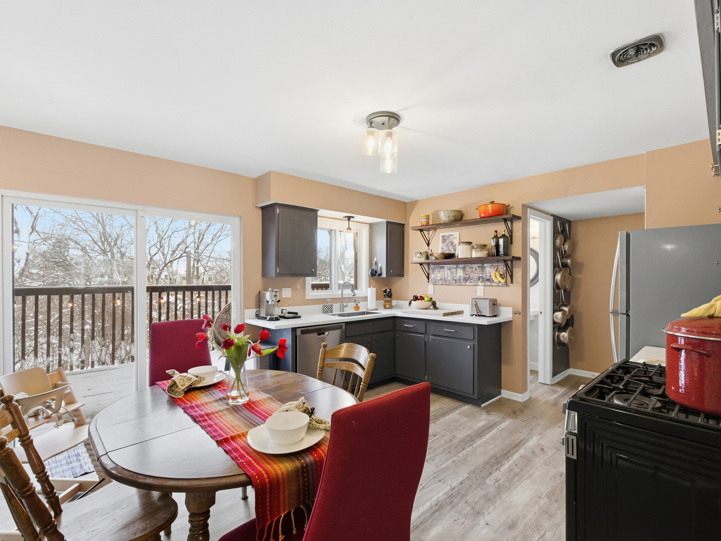 300 Duane Street #3, Glen Ellyn, IL 60137