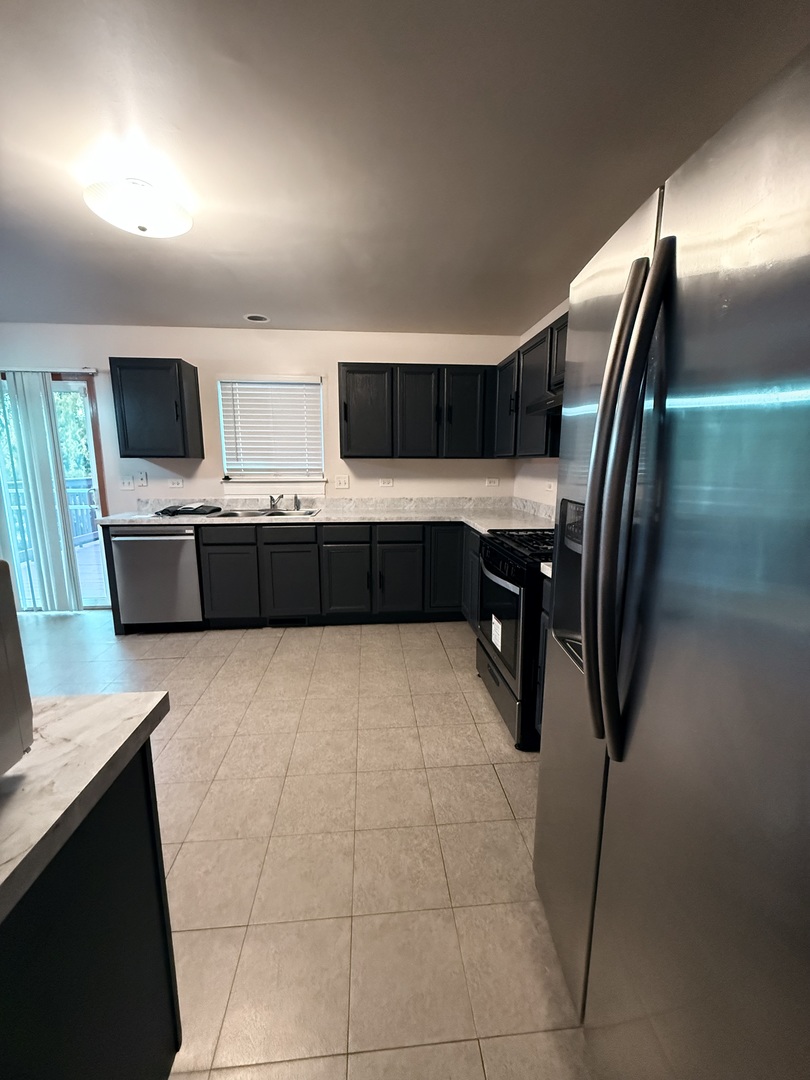 412 Clifton Lane, Bolingbrook, IL 60440