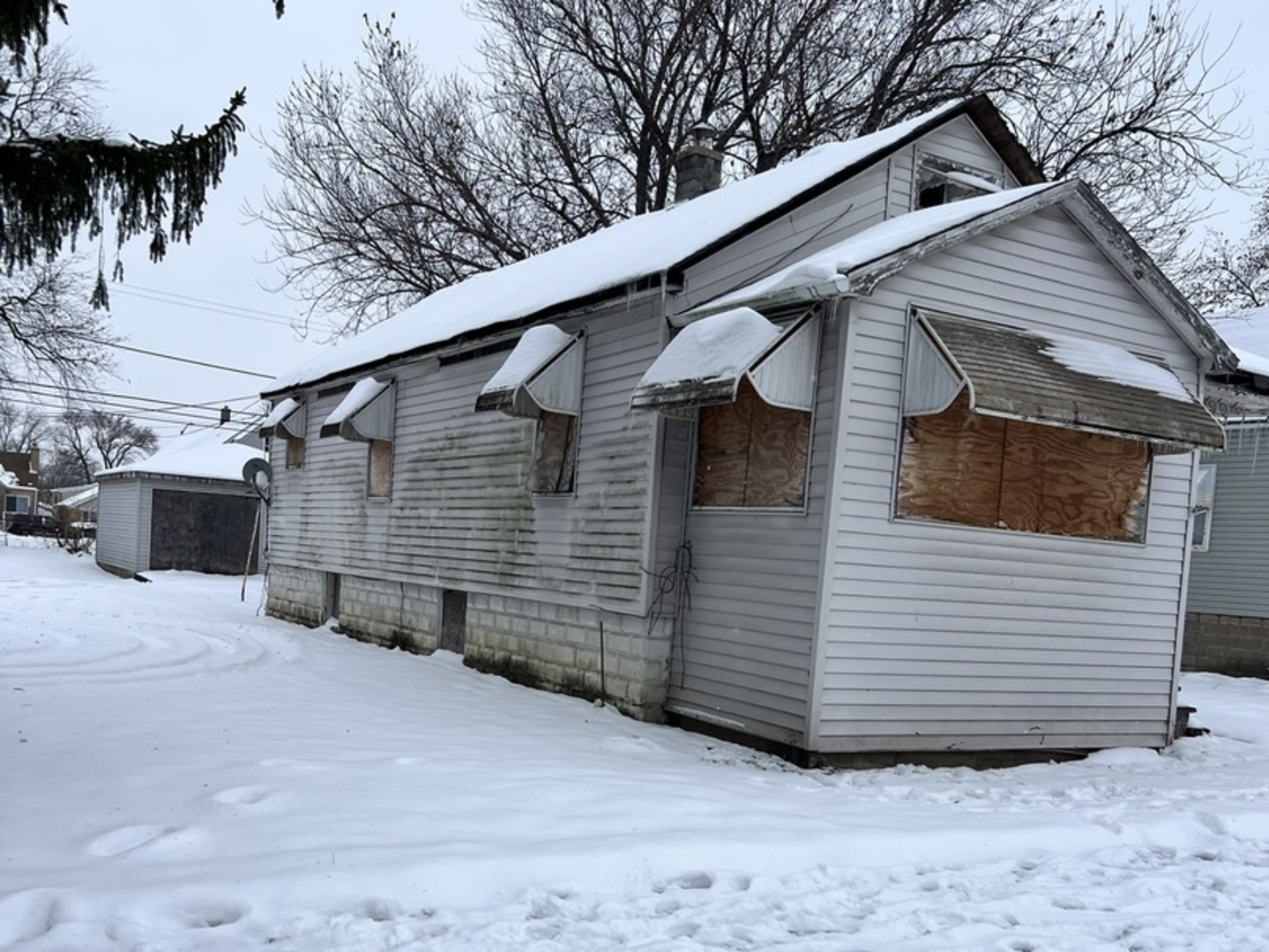 438 155th Place, Calumet City, IL 60409