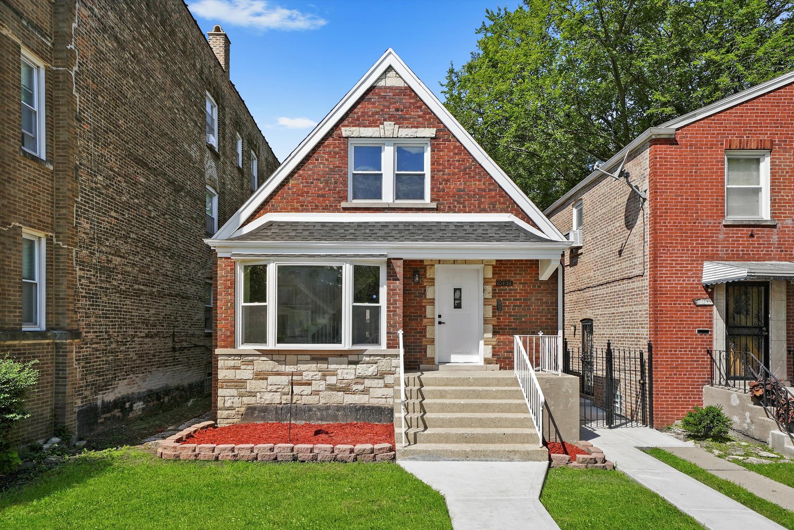 10436 S Eberhart Avenue, Chicago, IL 60628
