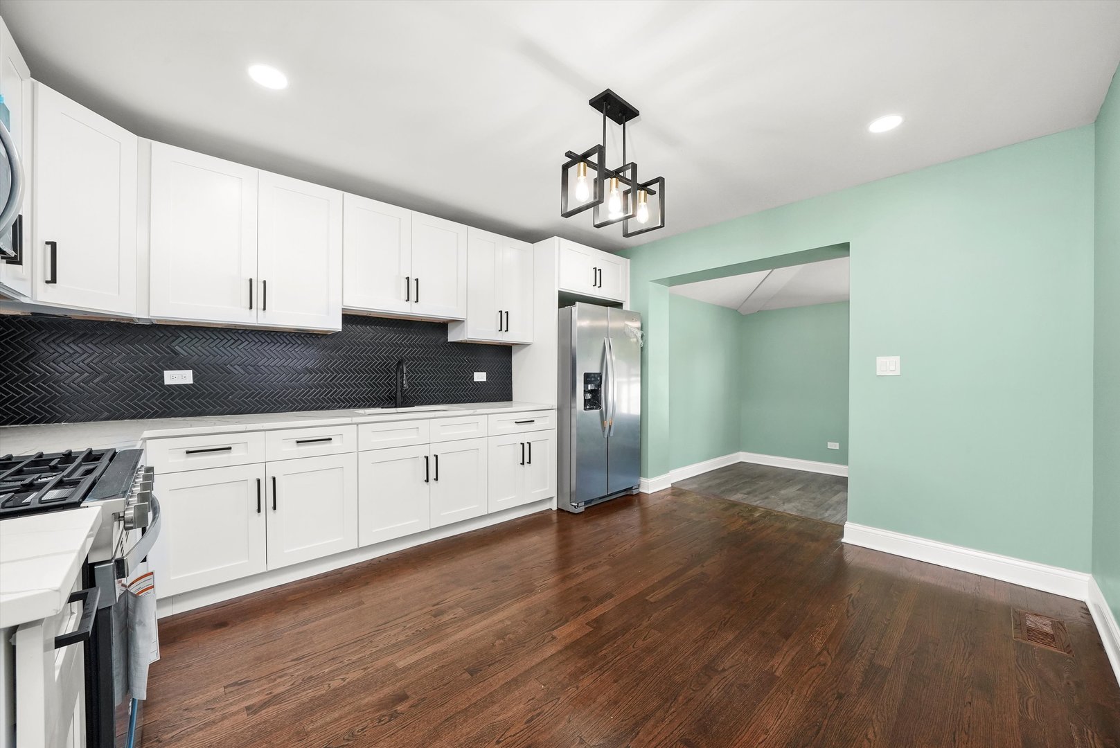 10436 S Eberhart Avenue, Chicago, IL 60628