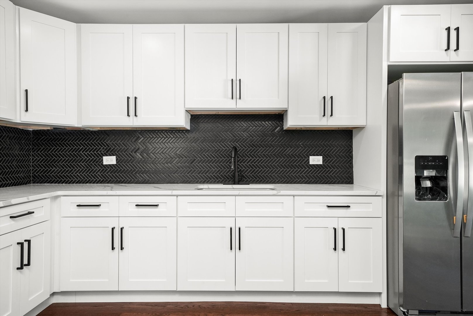 10436 S Eberhart Avenue, Chicago, IL 60628