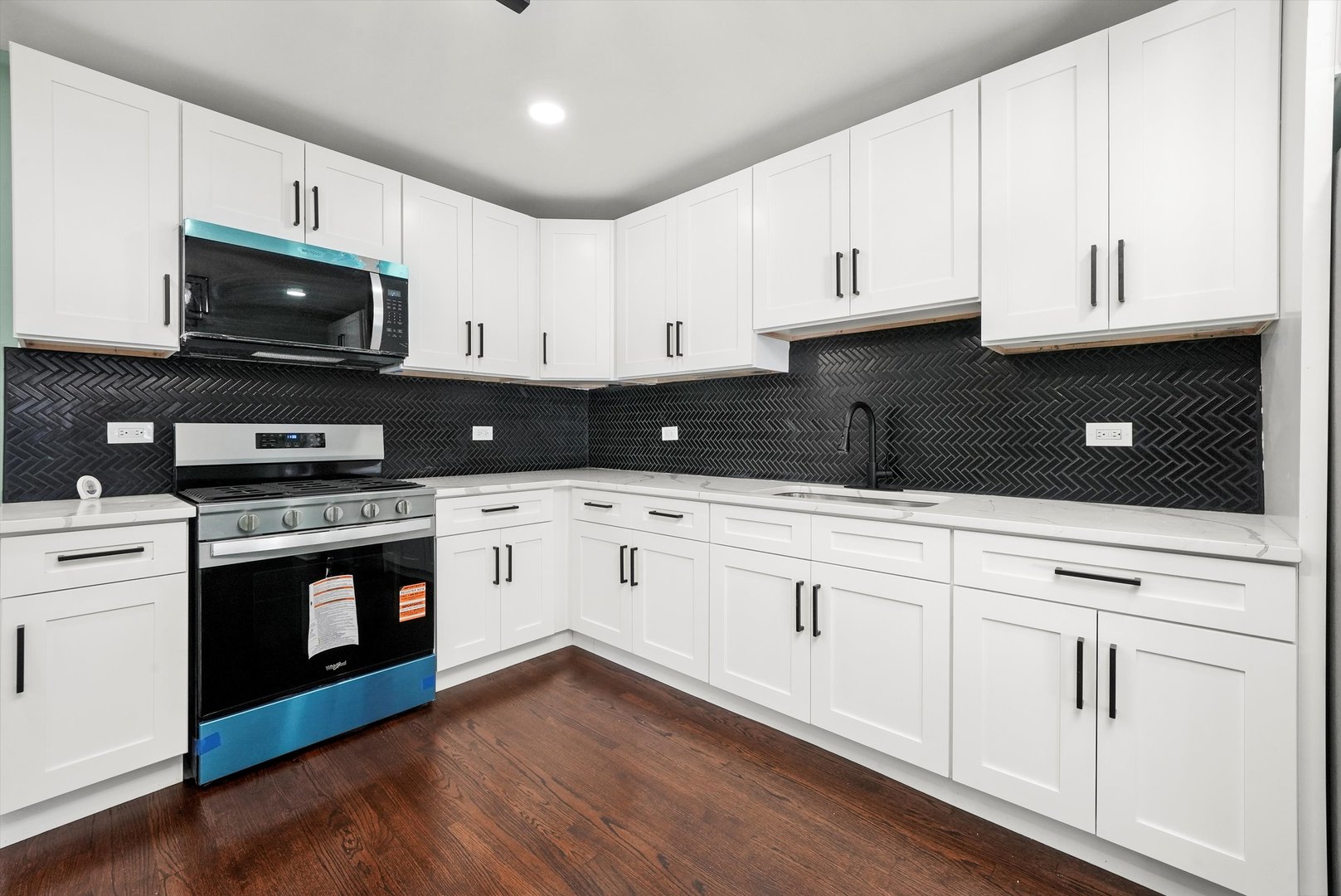 10436 S Eberhart Avenue, Chicago, IL 60628