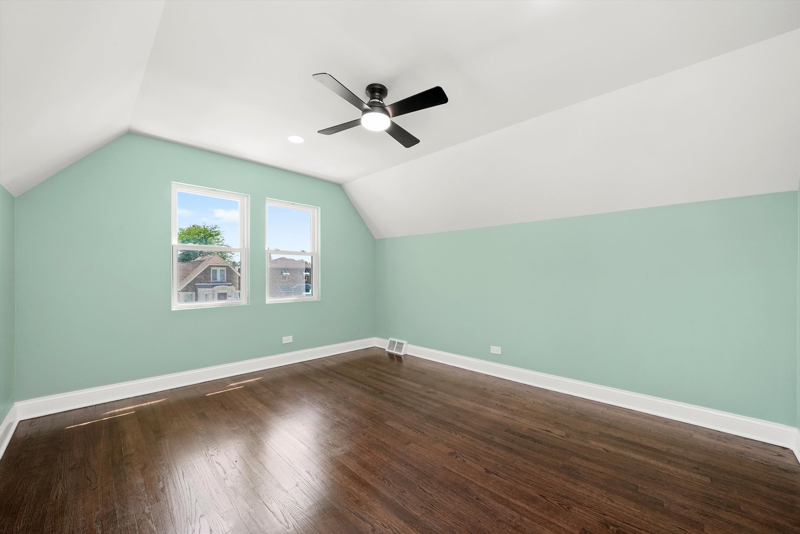 10436 S Eberhart Avenue, Chicago, IL 60628