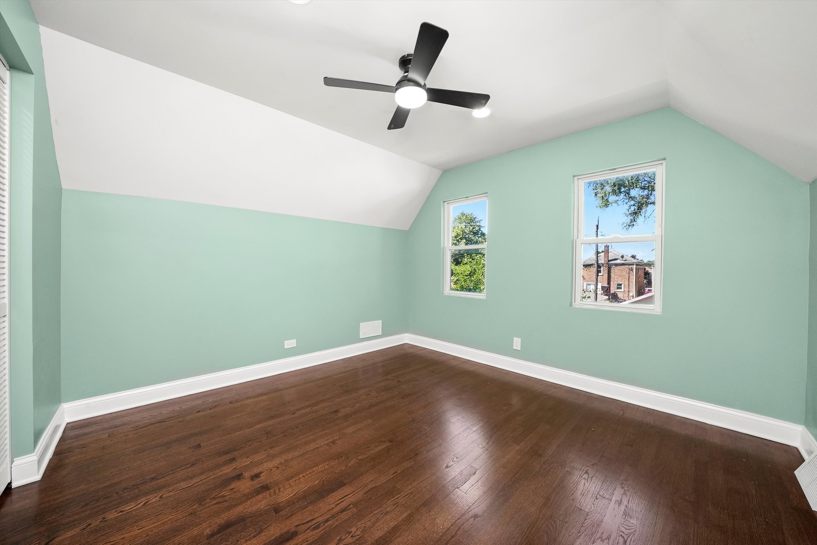 10436 S Eberhart Avenue, Chicago, IL 60628