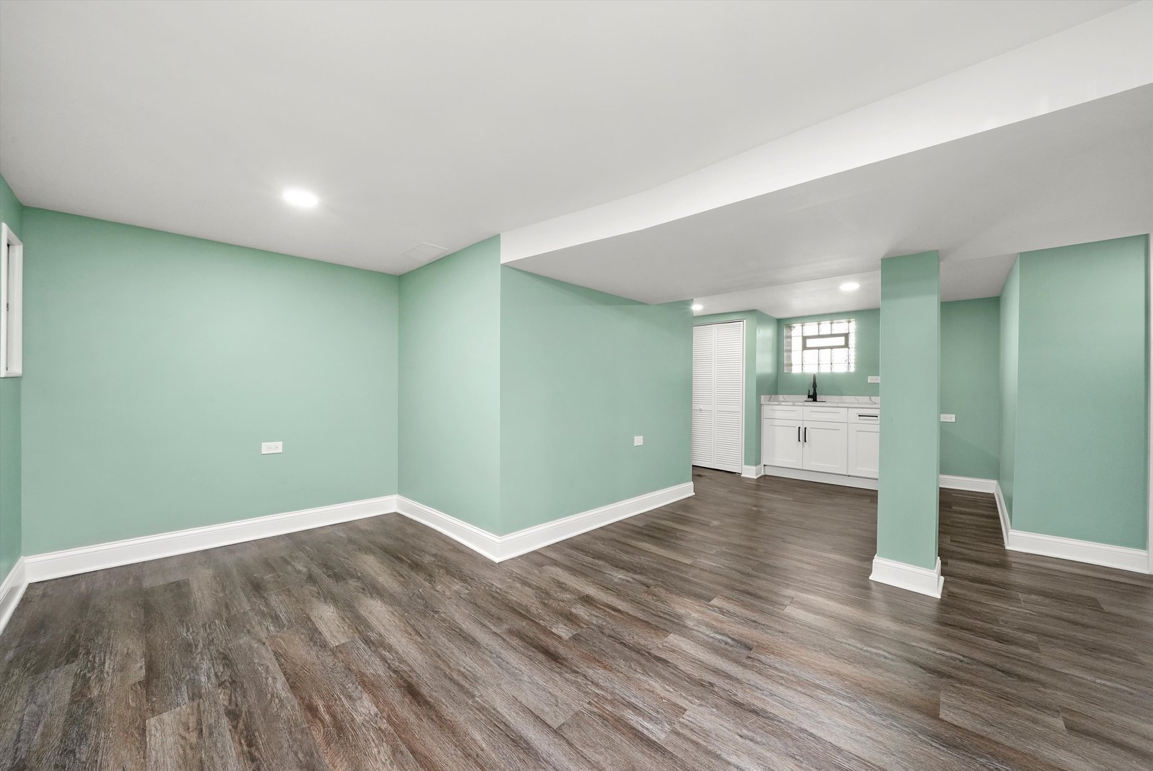 10436 S Eberhart Avenue, Chicago, IL 60628