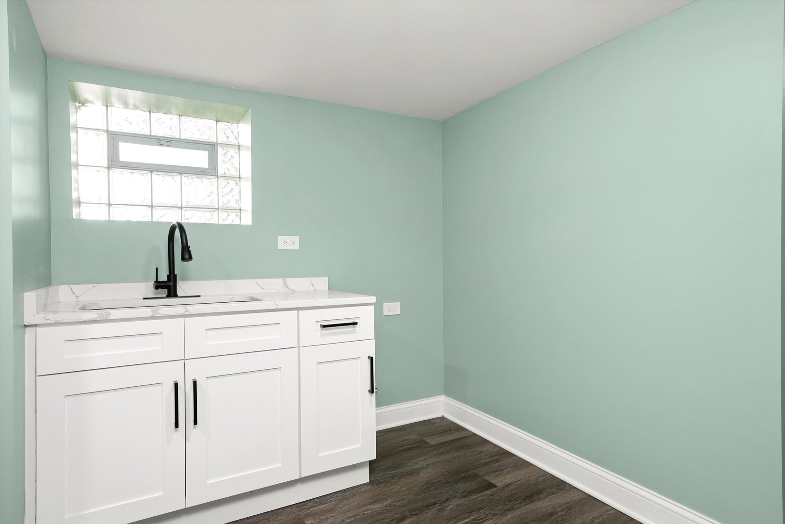 10436 S Eberhart Avenue, Chicago, IL 60628