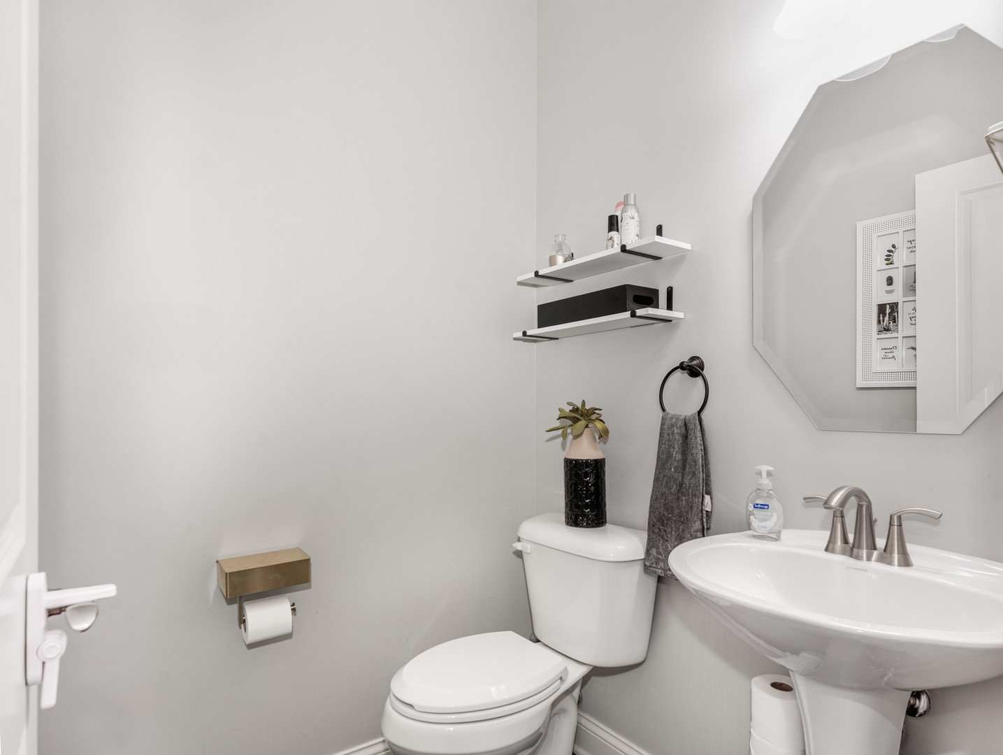 707 Long Ridge Trail, Minooka, IL 60447