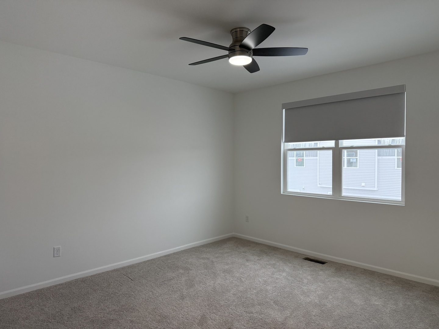 287 Kingsport Drive, South Elgin, IL 60177