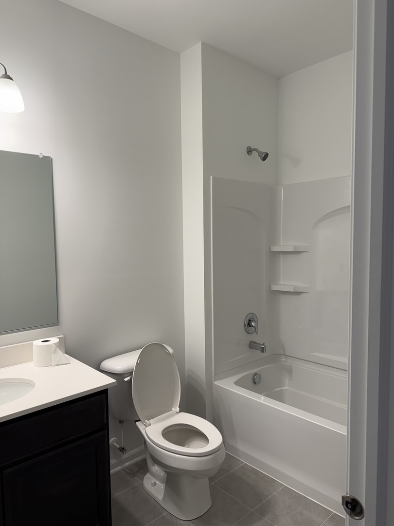 287 Kingsport Drive, South Elgin, IL 60177