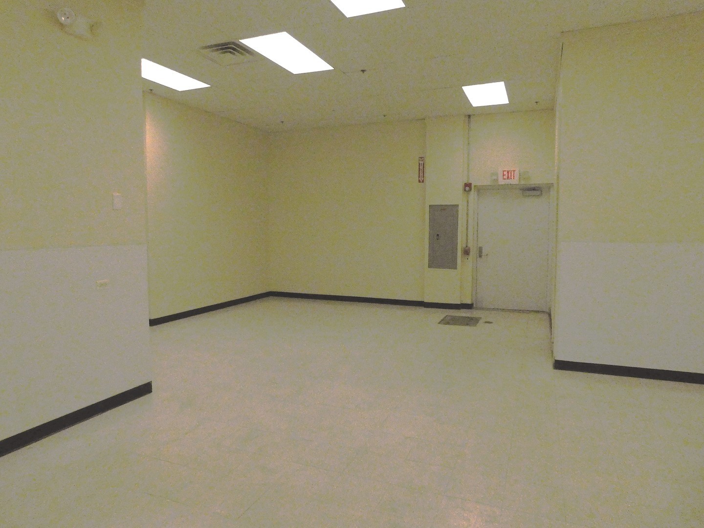 212-238 RANDALL Road, South Elgin, IL 60177