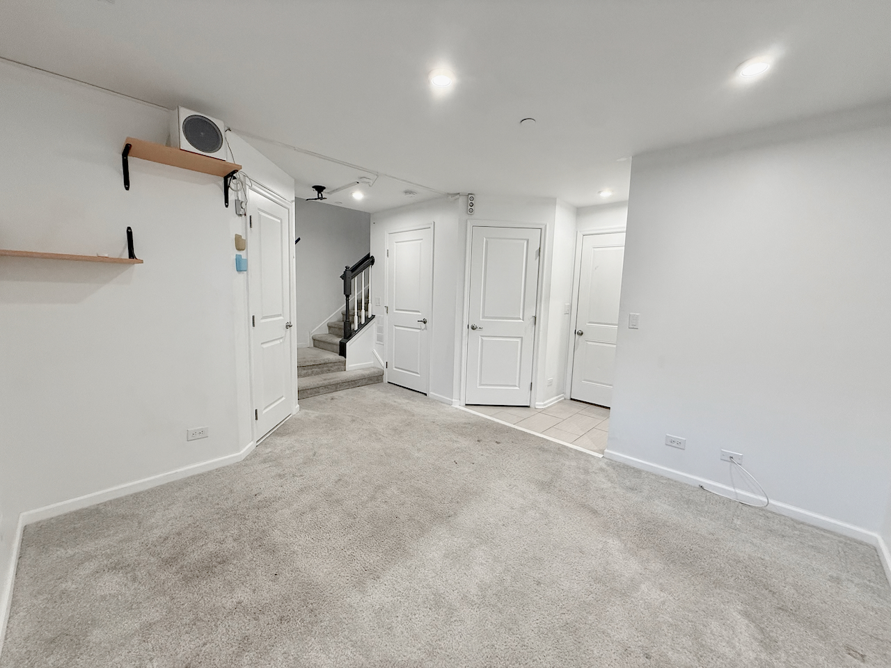 45 Nicholas Drive, Des Plaines, IL 60016