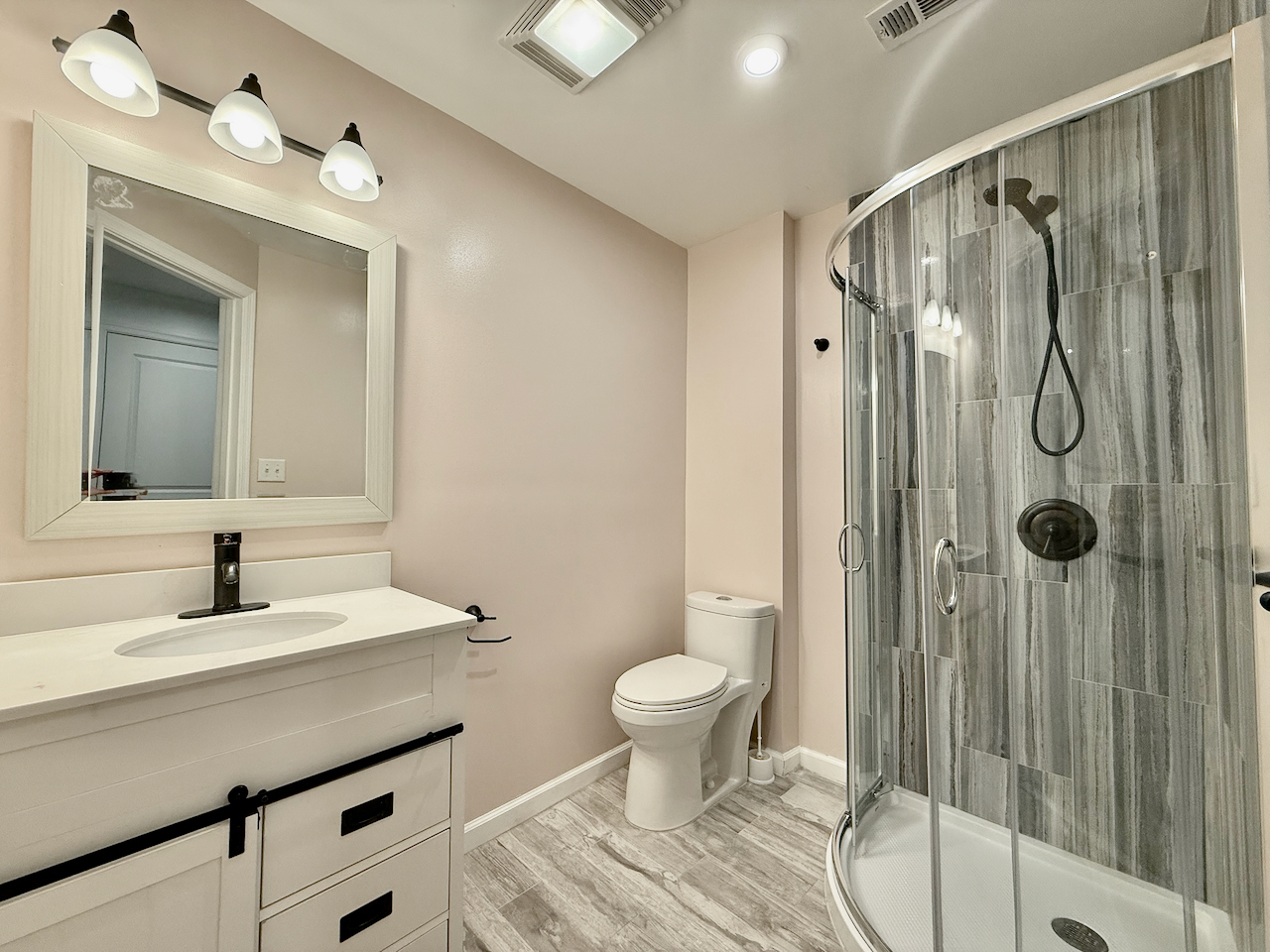 45 Nicholas Drive, Des Plaines, IL 60016