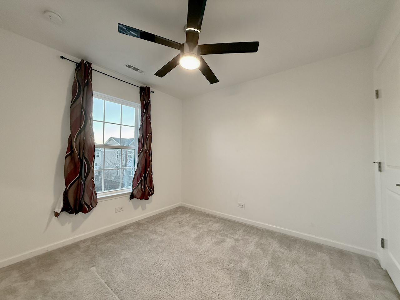 45 Nicholas Drive, Des Plaines, IL 60016