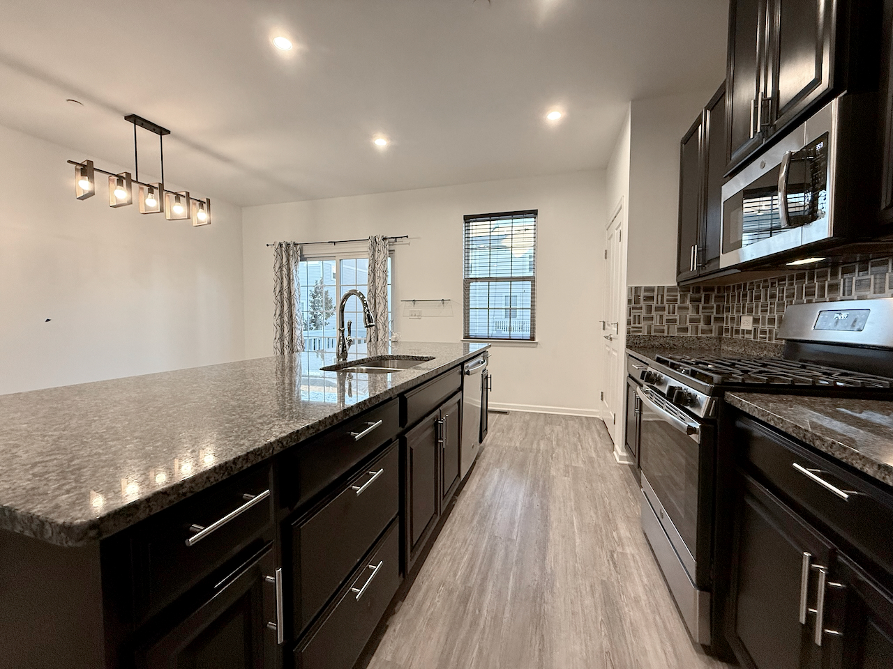 45 Nicholas Drive, Des Plaines, IL 60016