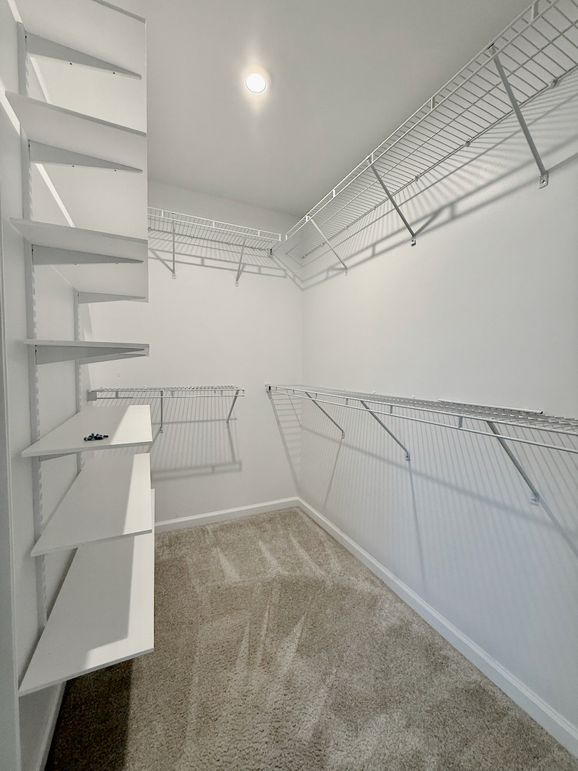 45 Nicholas Drive, Des Plaines, IL 60016