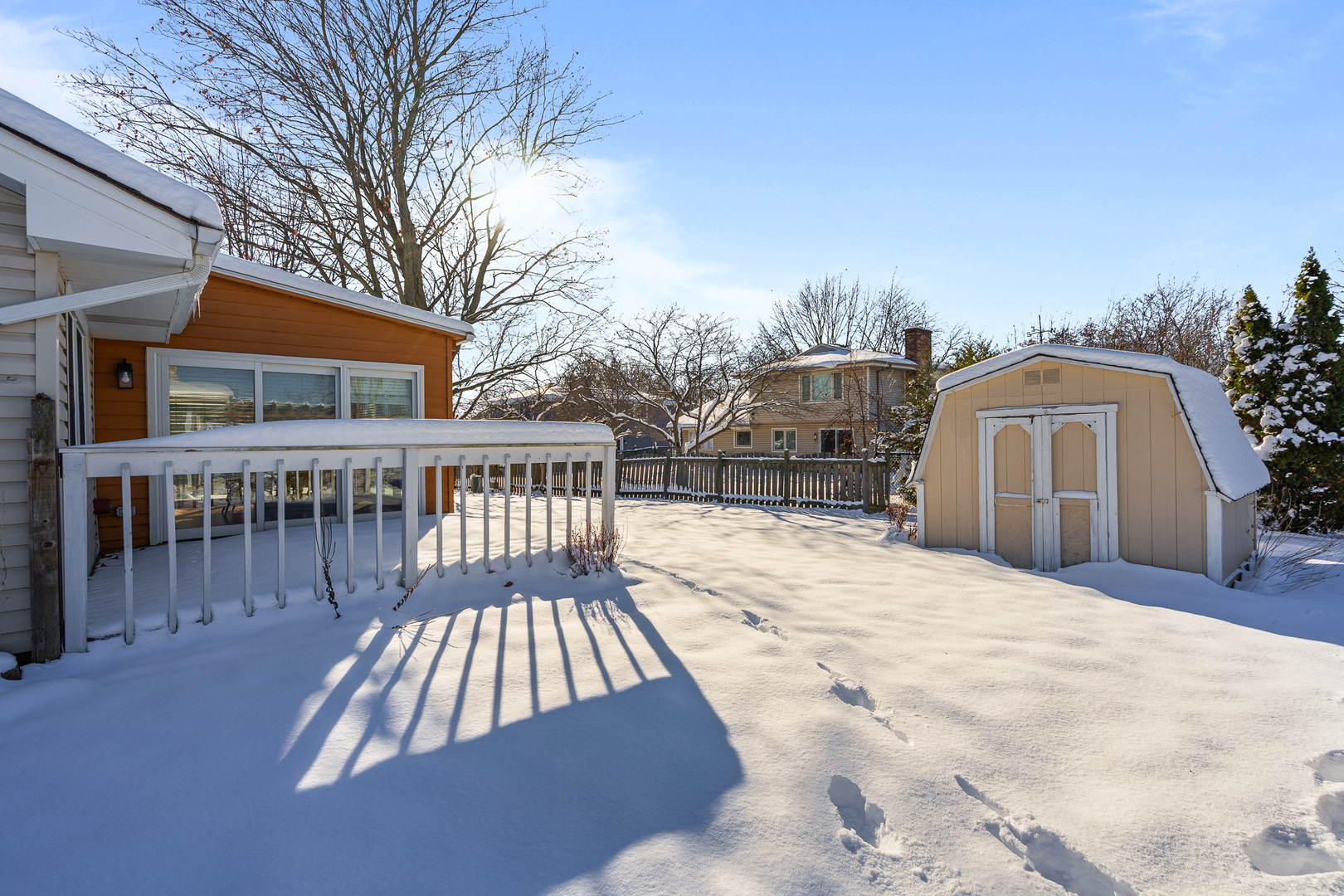 120 S Staffire Drive, Schaumburg, IL 60193