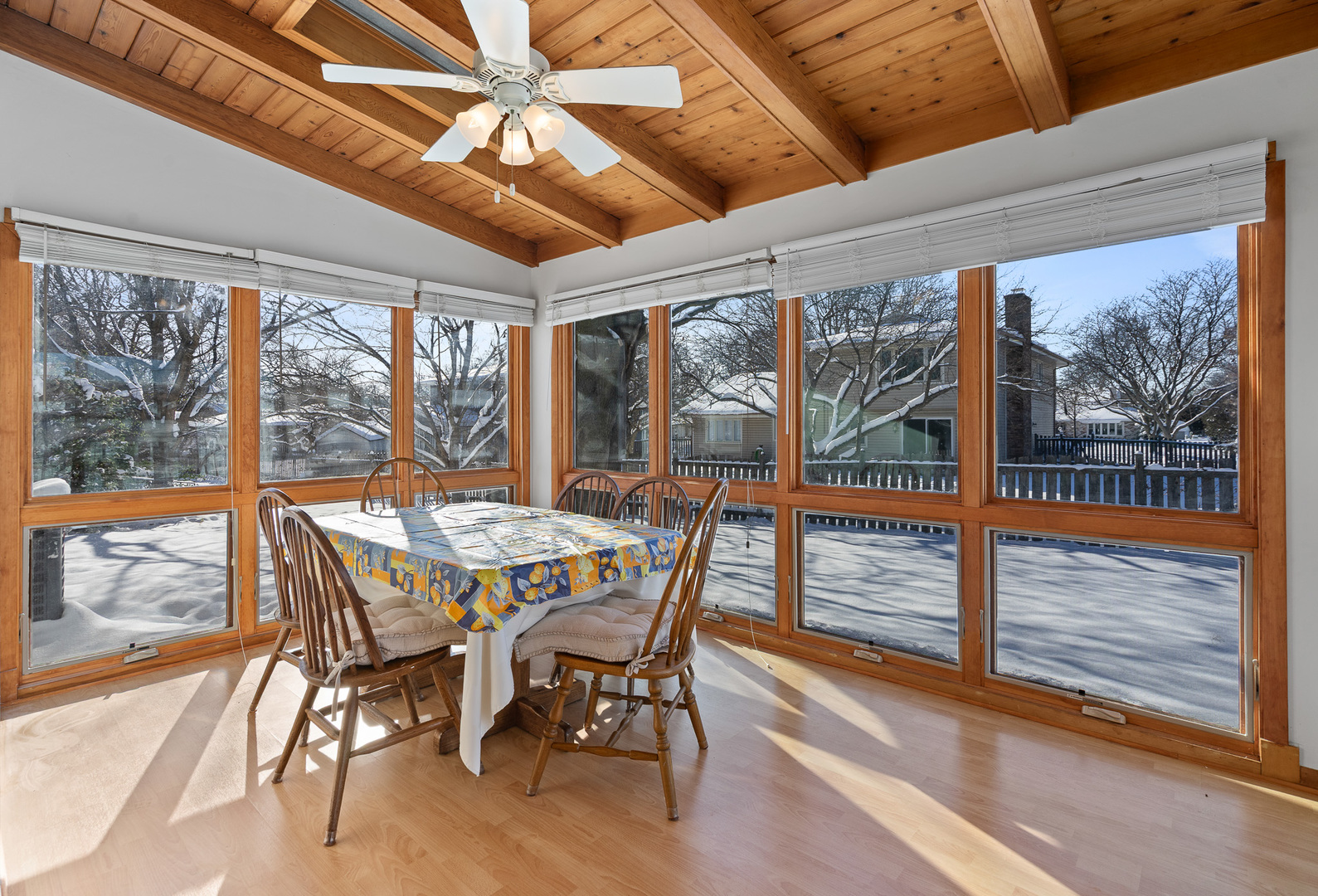 120 S Staffire Drive, Schaumburg, IL 60193