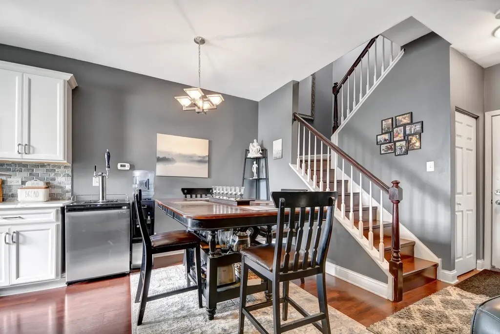 142 AZALEA Circle, Romeoville, IL 60446