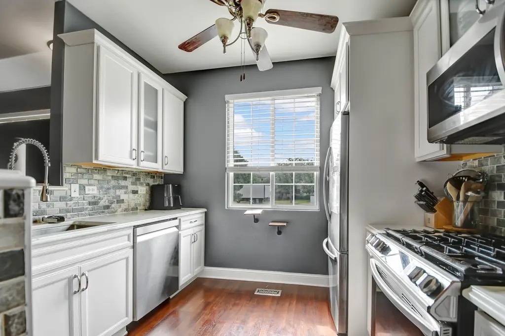 142 AZALEA Circle, Romeoville, IL 60446