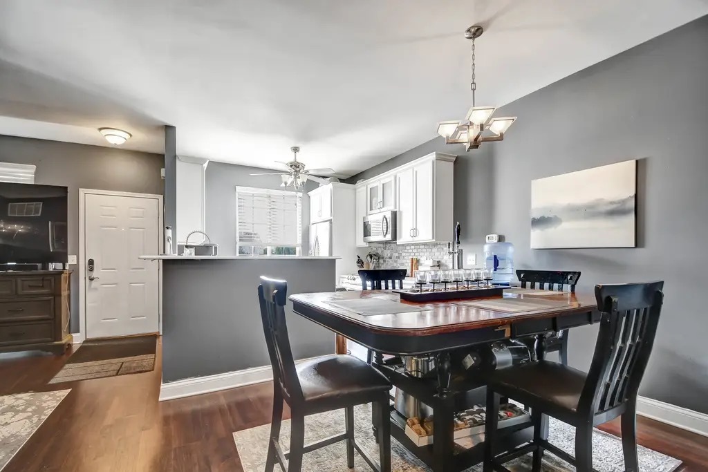 142 AZALEA Circle, Romeoville, IL 60446