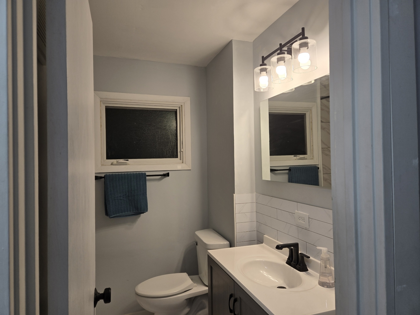 1530 Charles Drive, Glendale Heights, IL 60139