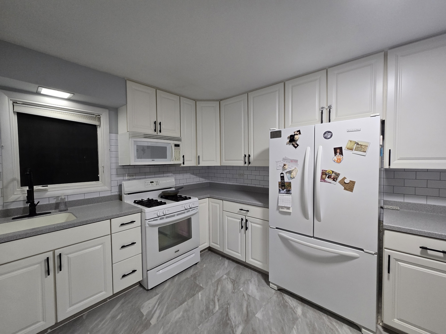 1530 Charles Drive, Glendale Heights, IL 60139