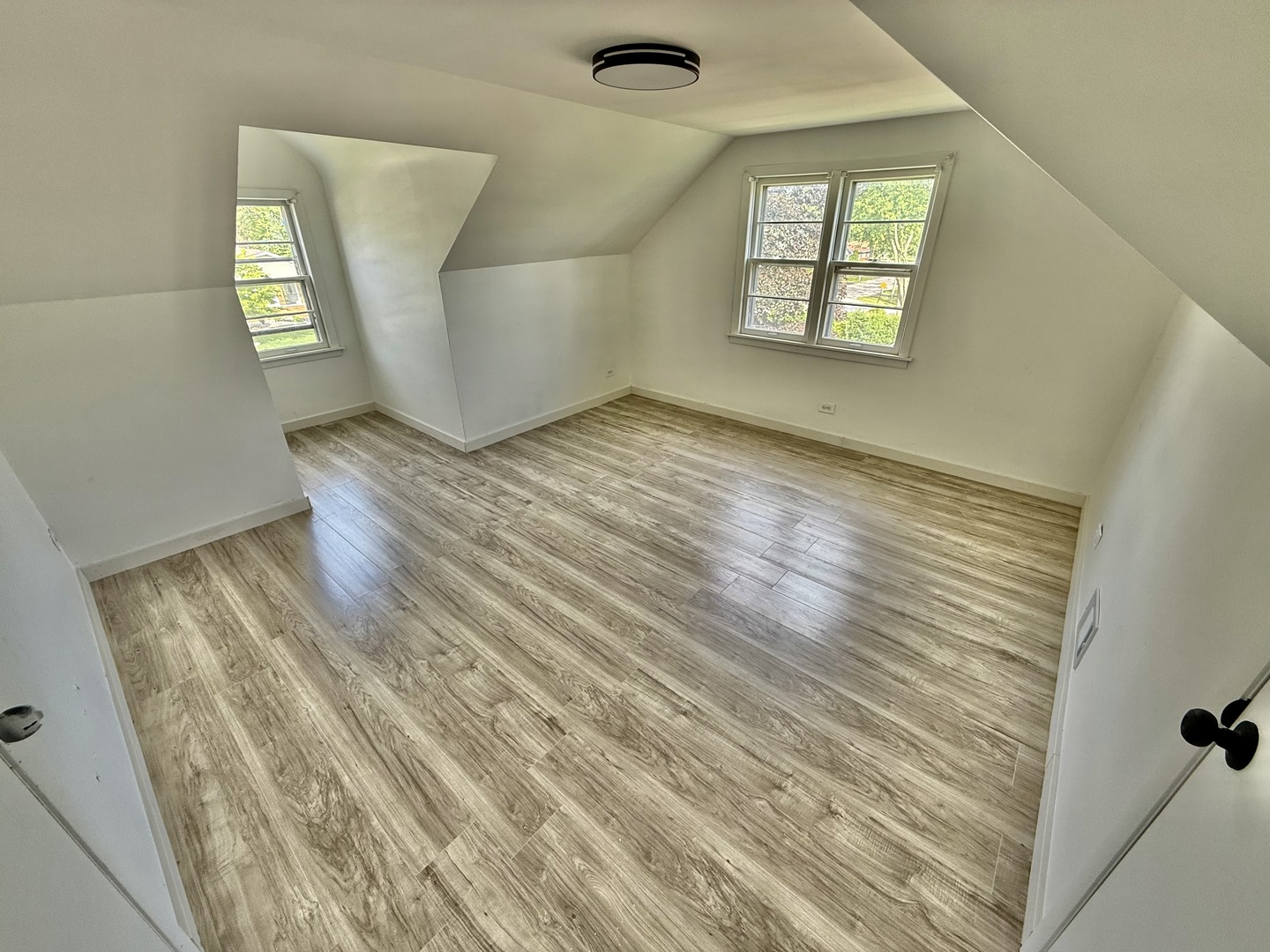 106 Kazwell Street, Willow Springs, IL 60480