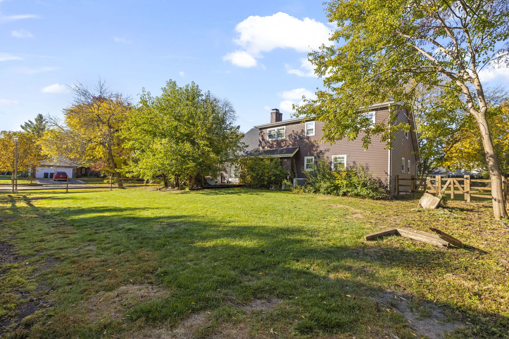 210 Westmoreland Lane, Naperville, IL 60540