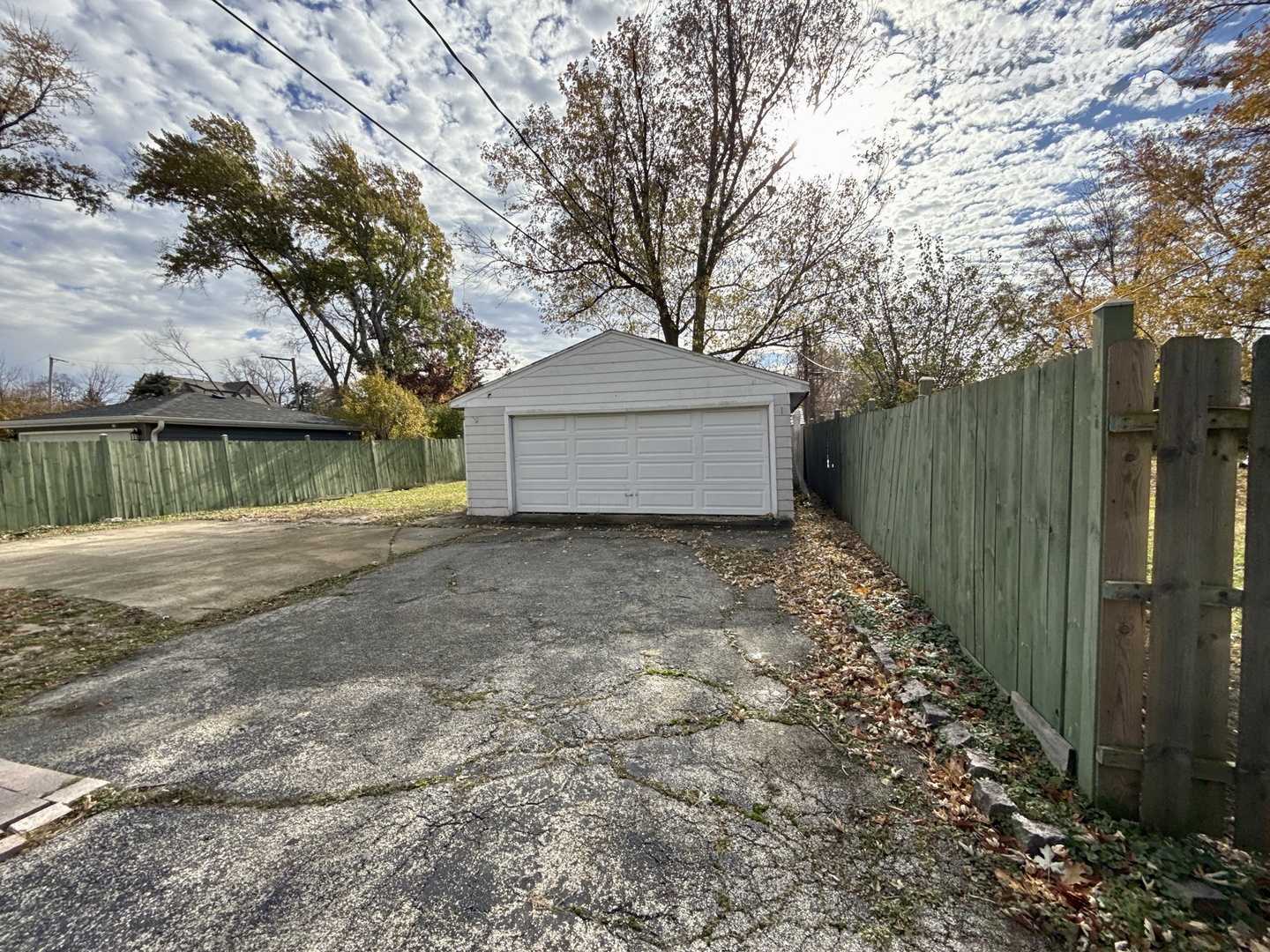 145 W PARK Drive, Lombard, IL 60148