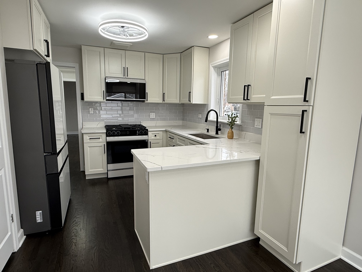 10061 LaCrosse Avenue, Skokie, IL 60077