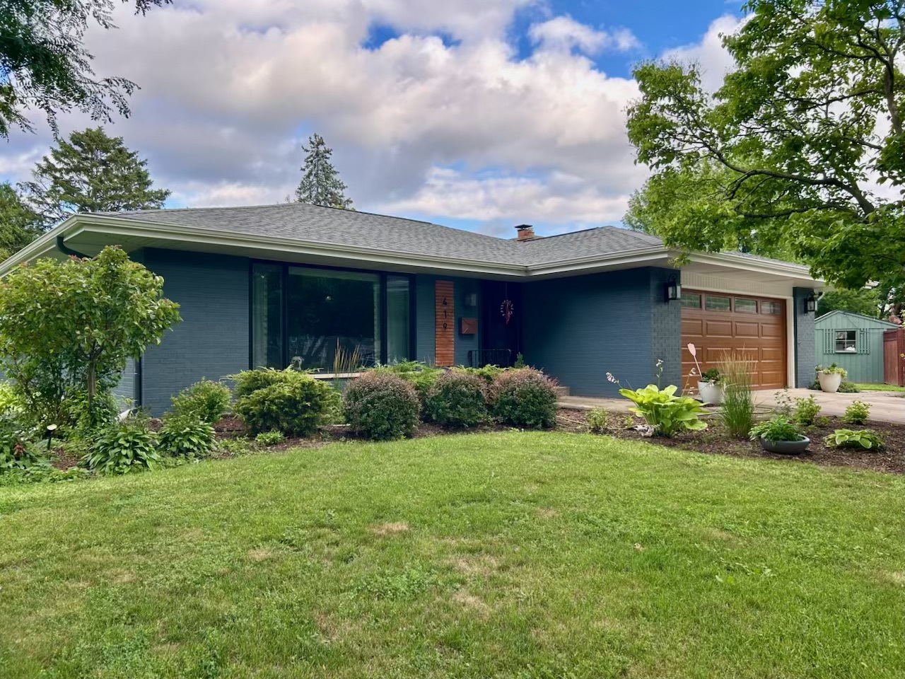 419 S Royal Court, Palatine, IL 60067