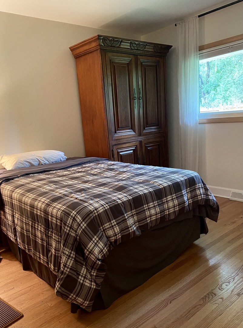 419 S Royal Court, Palatine, IL 60067