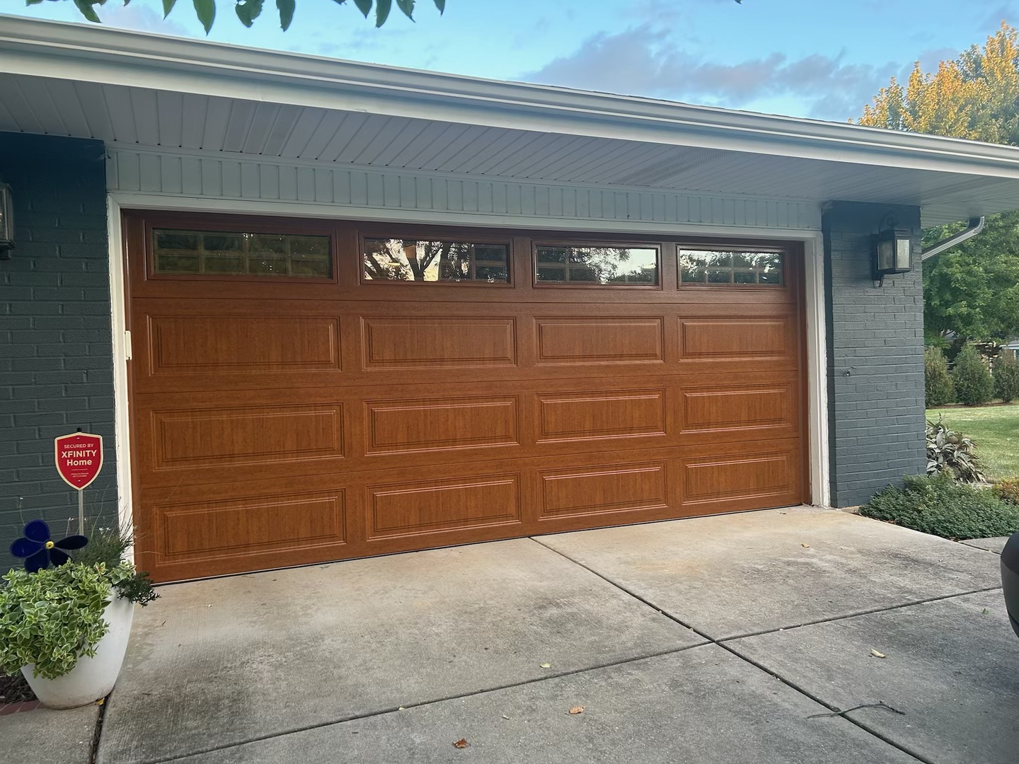 419 S Royal Court, Palatine, IL 60067