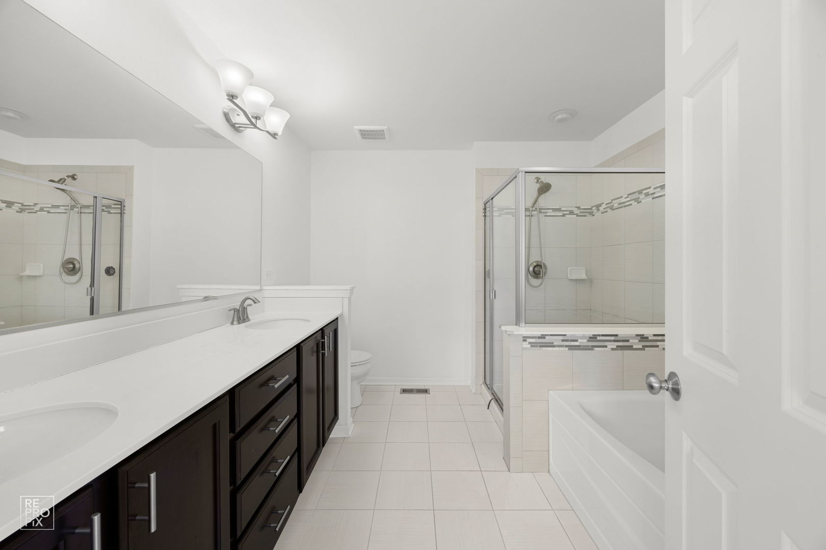 38 Marcel Lane, Schaumburg, IL 60194