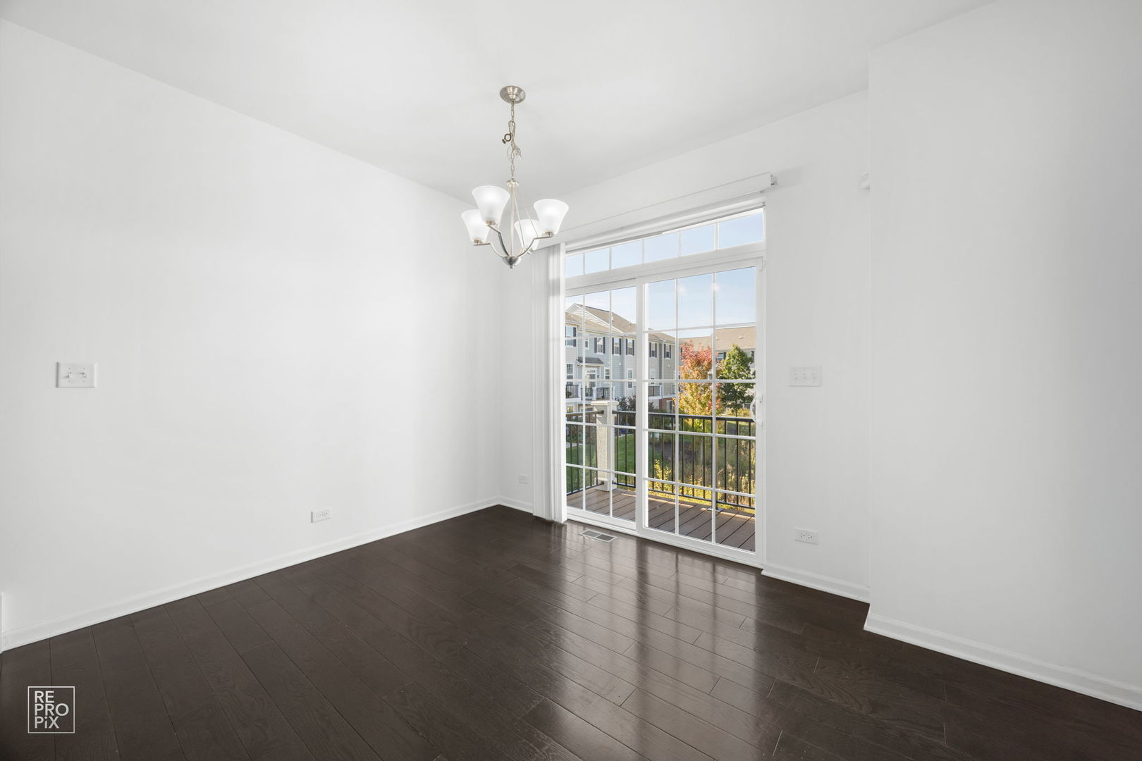 38 Marcel Lane, Schaumburg, IL 60194