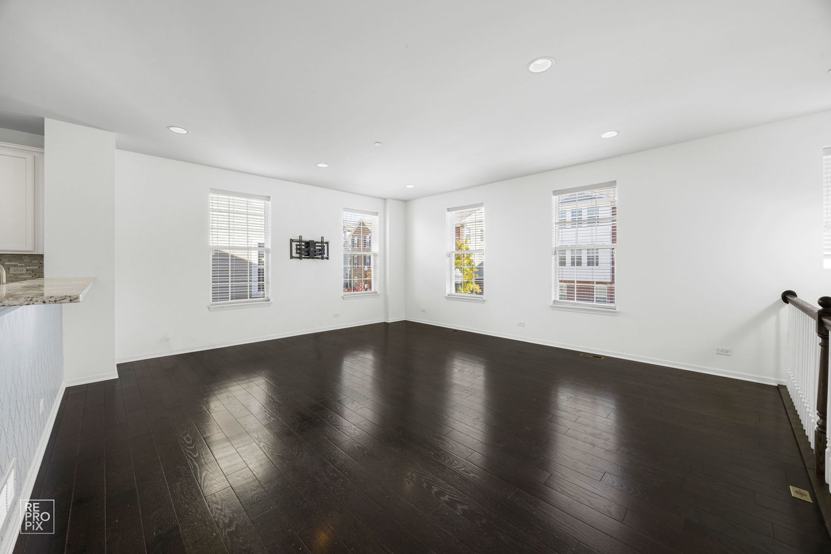 38 Marcel Lane, Schaumburg, IL 60194