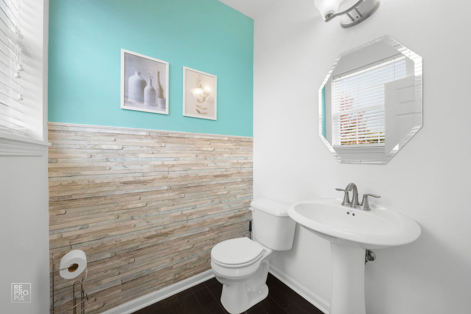 38 Marcel Lane, Schaumburg, IL 60194