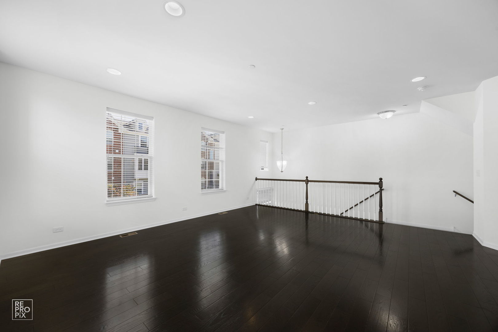 38 Marcel Lane, Schaumburg, IL 60194